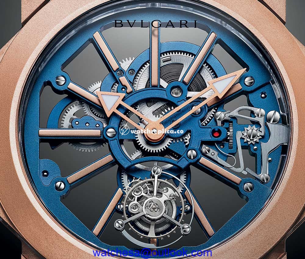 bulgari octo roma tourbillon saphir closeup