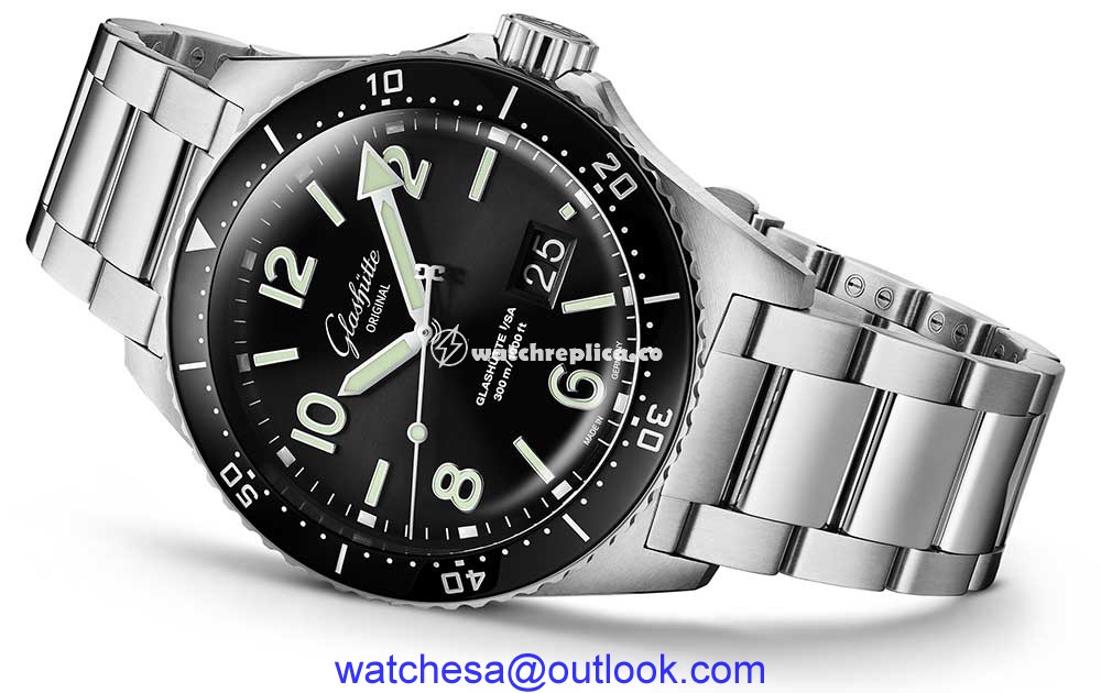 glashutte original spezialist seaq steel strap