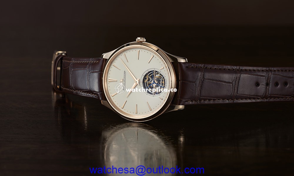 jaeger-lecoultre master ultrathin tourbillon pinkgold lifestyle