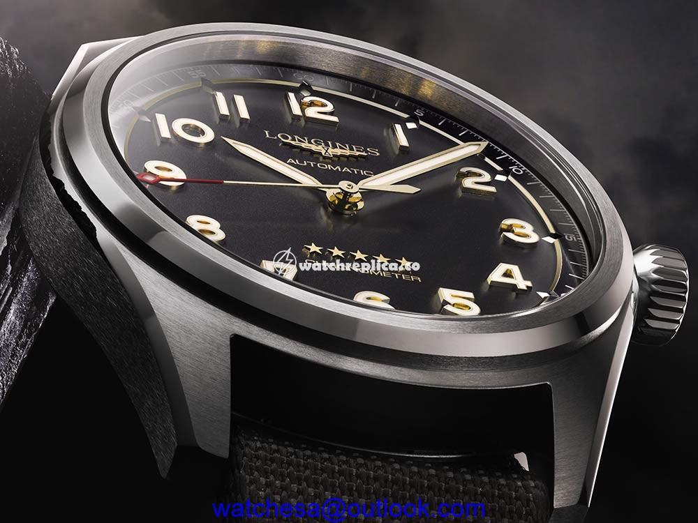 longines spirit titanium closeup