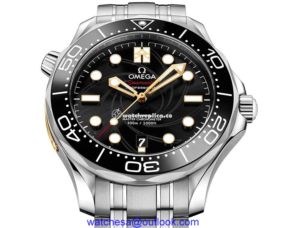 omega seamaster diver 300 james bond closeup
