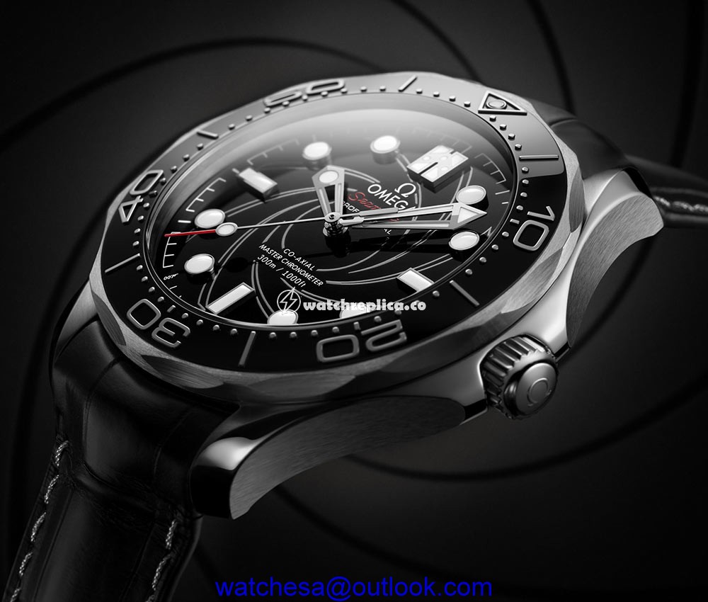 omega seamaster diver 300 james bond platinum gold profile