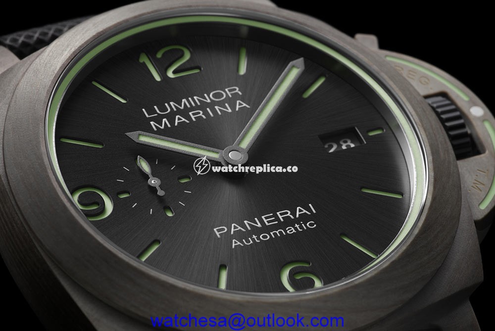 panerai luminor marina fibratech pam1119 closeup