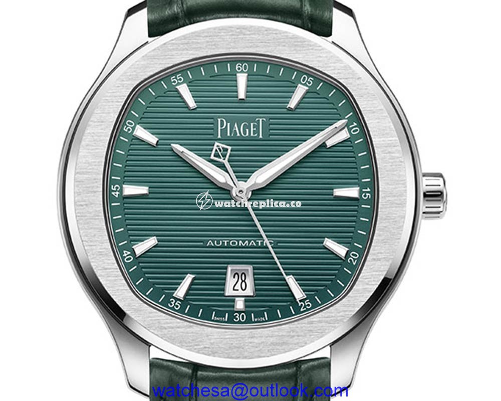 piaget polo green dial closeup