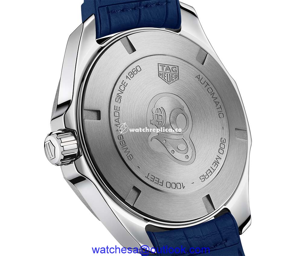 tag heuer aquaracer 2020 caseback