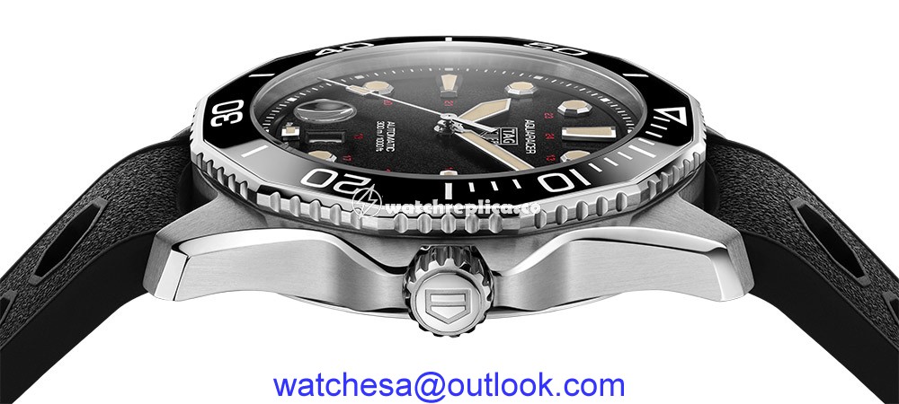 tag heuer aquaracer professional 300 tribute 844 side