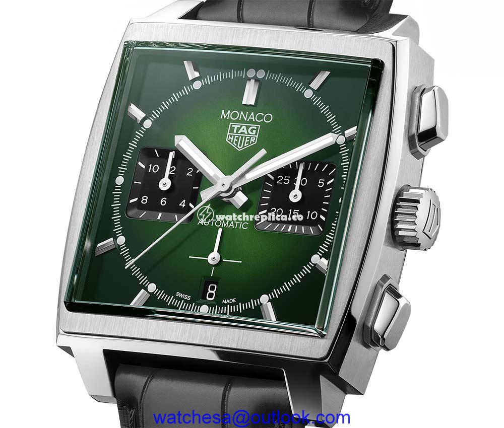 tag heuer monaco green closeup