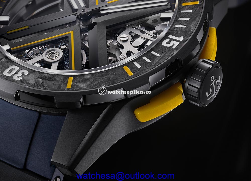 ulysse nardin diver skeleton black seddiqi edition crown closeup