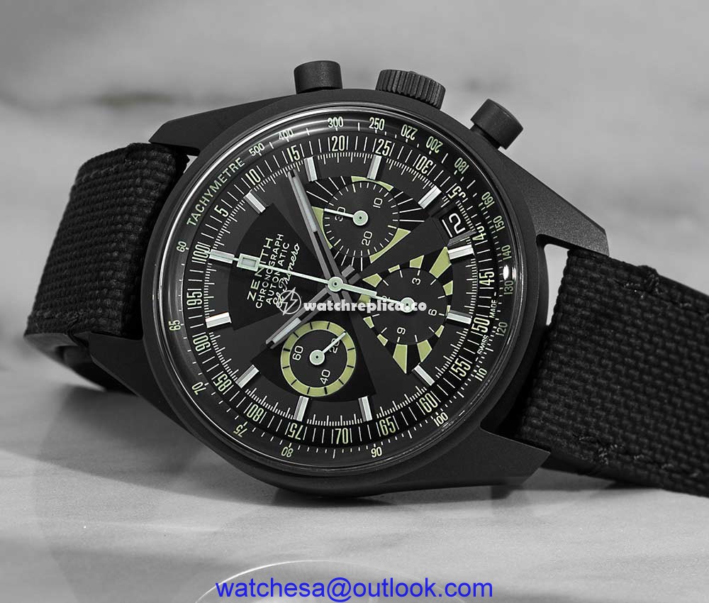 zenith chronomaster revival poker chip closeup