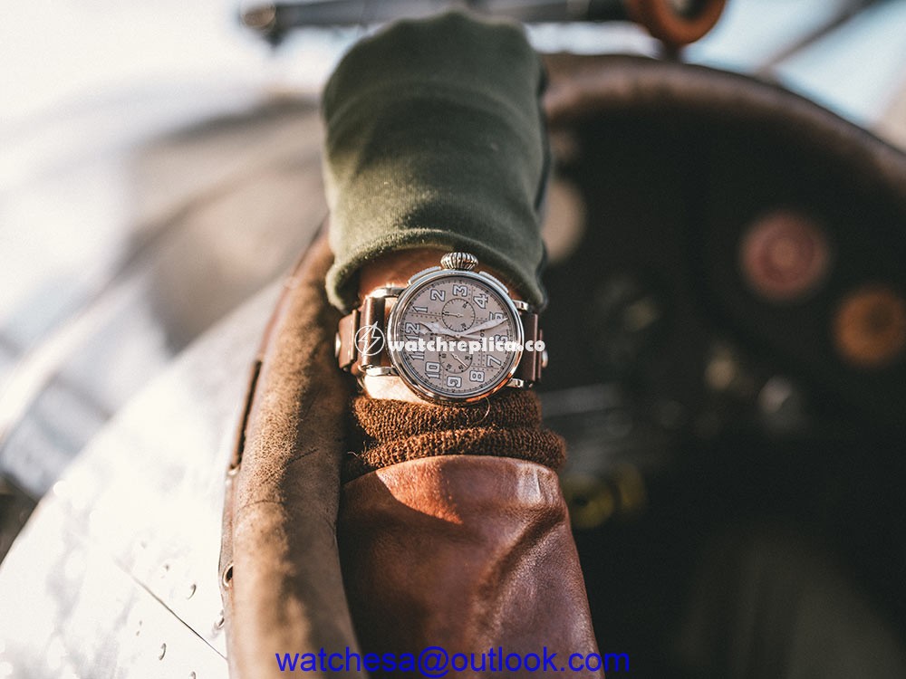 zenith pilot type 20 chronograph silver lifestyle
