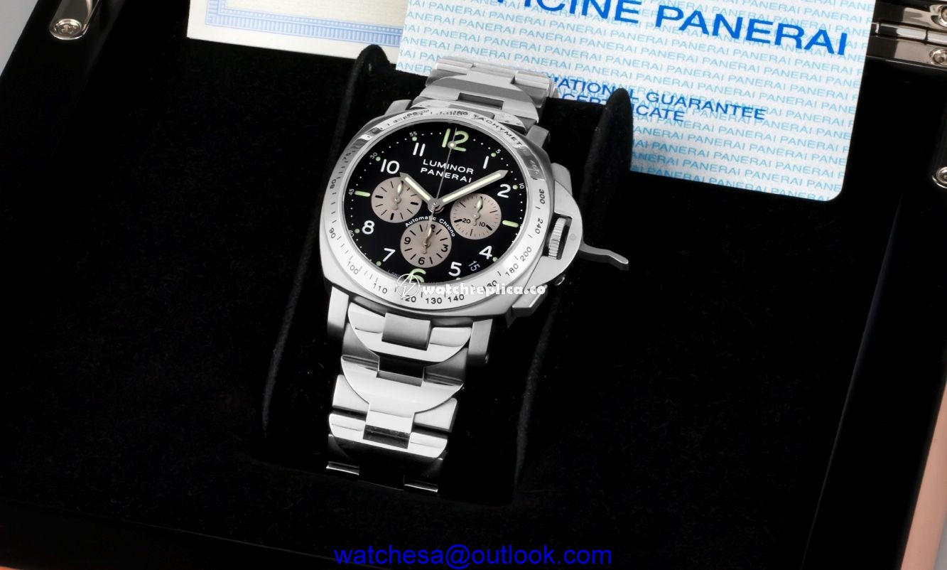 Panerai Luminor Chrono Inverted Panda PAM00122 Panerai Luminor Chrono Inverted Panda PAM00122